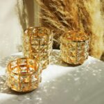 Ozdobna złota szkatułka glamour CASSIE - błyszczący szklany pojemnik świecznik z kryształkami 9x11,5
