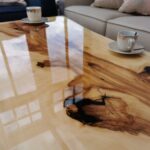Stolik kawowy WALNUT GLOSS do salonu z plastra drewna z linii NATUREL