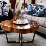 Stolik kawowy OAK TREE do salonu złoty z plastra drewna glamour z linii NATUREL