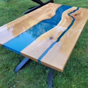 Wyjątkowy stół jadalniany dębowy 220x110 rzeka MAREA z żywicy niebieskiej lakierowany z linii NATUREL