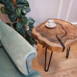 Stolik kawowy loftowy KONGO do salonu czarny z plastra drewna z linii NATUREL