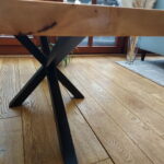 Stolik kawowy WALNUT BLACK z plastra drewna czarny pająk loft z linii NATUREL na stanie