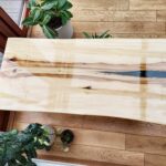 Stolik kawowy WALNUT BLACK III z plastra drewna loft czarny z linii NATUREL