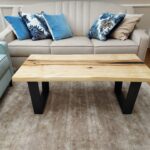 Stolik kawowy WALNUT BLACK III z plastra drewna loft czarny z linii NATUREL