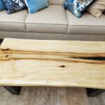 Stolik kawowy WALNUT BLACK III z plastra drewna loft czarny z linii NATUREL