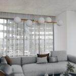 Lampa sufitowa wisząca nowoczesna elegancka GRAVITY 6 biała złota klosze kule biel opal