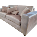 Ekskluzywna sofa hotelowa ALICANTE rozkładana złota glamour z włoską funkcją spania z linii ESCLUSIVO