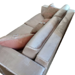 Ekskluzywna sofa hotelowa ALICANTE rozkładana złota glamour z włoską funkcją spania z linii ESCLUSIVO