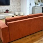 Nowoczesna sofa hotelowa ALICANTE rozkładana sztruksowa z włoską funkcją spania z linii ESCLUSIVO