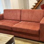 Nowoczesna sofa hotelowa ALICANTE rozkładana sztruksowa z włoską funkcją spania z linii ESCLUSIVO
